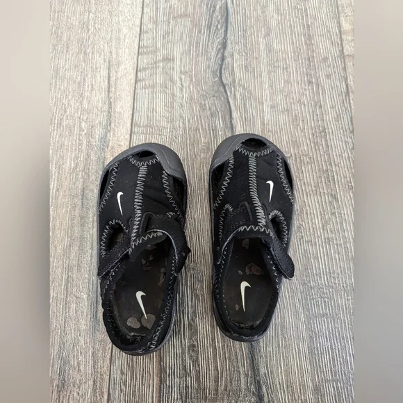*SOLD* Nike Toddler 6 Boy Girl Black Water Shoes Sandals Sunray - Picture 5 of 5